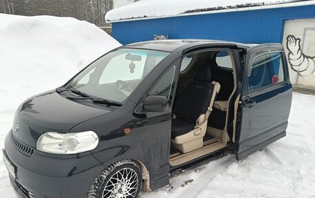Toyota Porte II, 2004 год, 500 000 рублей, 5 фотография
