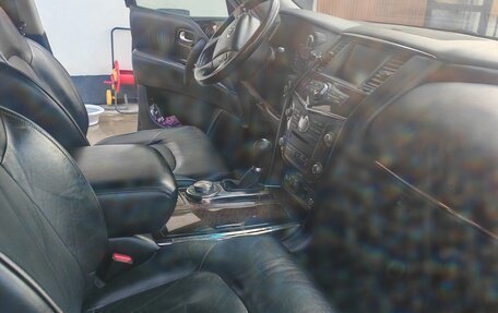 Infiniti QX56, 2013 год, 2 350 000 рублей, 14 фотография