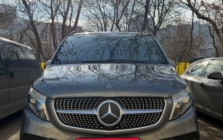 Mercedes-Benz V-Класс, 2020 год, 5 700 000 рублей, 25 фотография