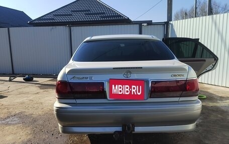 Toyota Crown, 2003 год, 1 300 000 рублей, 6 фотография