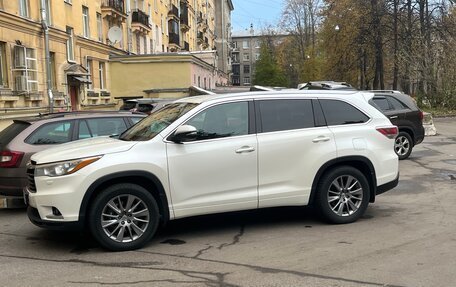 Toyota Highlander III, 2014 год, 2 700 000 рублей, 13 фотография