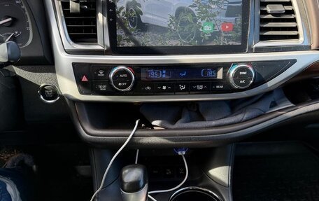 Toyota Highlander III, 2014 год, 2 700 000 рублей, 16 фотография