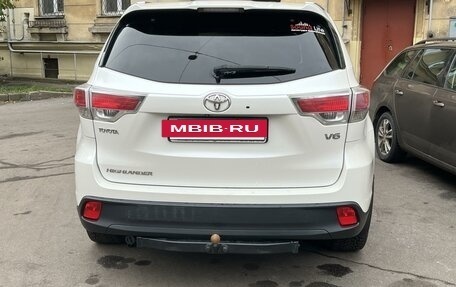 Toyota Highlander III, 2014 год, 2 700 000 рублей, 12 фотография