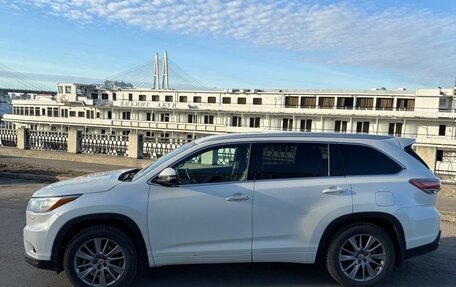 Toyota Highlander III, 2014 год, 2 700 000 рублей, 21 фотография