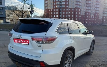 Toyota Highlander III, 2014 год, 2 700 000 рублей, 23 фотография