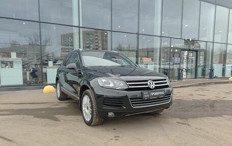 Volkswagen Touareg III, 2012 год, 1 820 000 рублей, 3 фотография