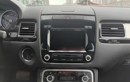 Volkswagen Touareg III, 2012 год, 1 820 000 рублей, 18 фотография