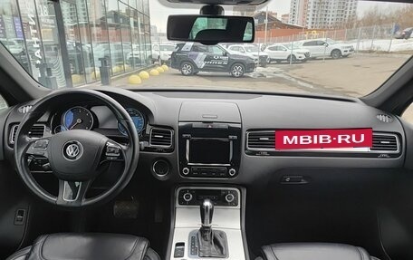 Volkswagen Touareg III, 2012 год, 1 820 000 рублей, 17 фотография