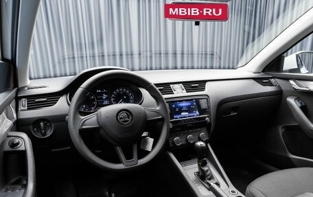 Skoda Octavia, 2017 год, 1 649 000 рублей, 10 фотография