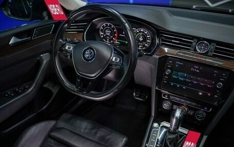 Volkswagen Passat B8 рестайлинг, 2019 год, 2 305 000 рублей, 32 фотография