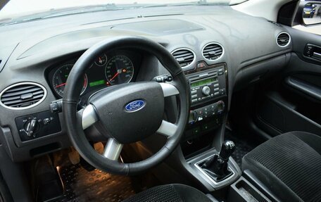 Ford Focus II рестайлинг, 2005 год, 290 000 рублей, 13 фотография