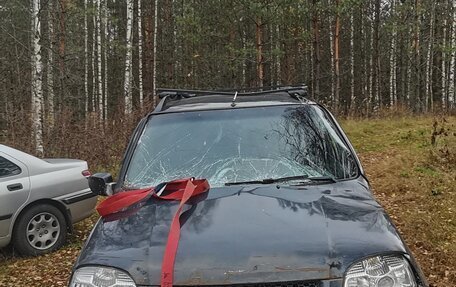 Chevrolet Niva I рестайлинг, 2010 год, 200 000 рублей, 1 фотография