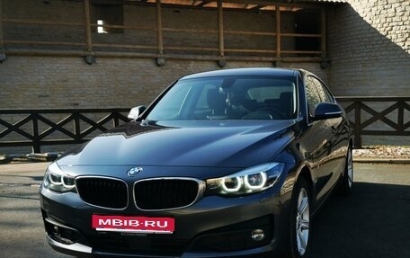 BMW 3 серия, 2018 год, 2 600 000 рублей, 1 фотография