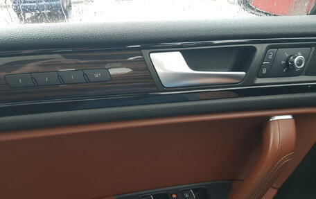 Volkswagen Touareg III, 2013 год, 2 350 000 рублей, 9 фотография