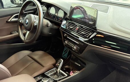 BMW 1 серия, 2022 год, 1 900 000 рублей, 11 фотография