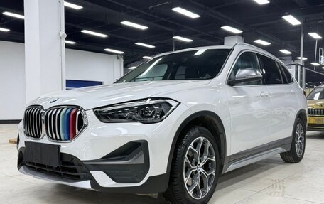 BMW X1, 2022 год, 2 700 000 рублей, 1 фотография