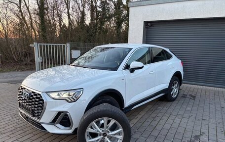 Audi Q3, 2023 год, 2 810 000 рублей, 1 фотография