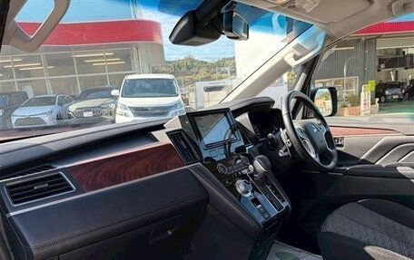 Mitsubishi Delica D:5 I, 2023 год, 3 560 000 рублей, 13 фотография