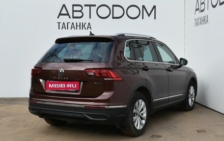 Volkswagen Tiguan II, 2021 год, 3 199 000 рублей, 7 фотография