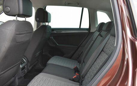 Volkswagen Tiguan II, 2021 год, 3 199 000 рублей, 23 фотография