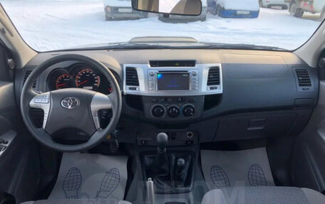 Toyota Hilux VII, 2012 год, 1 799 000 рублей, 7 фотография