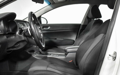 KIA Optima IV, 2019 год, 1 648 790 рублей, 11 фотография