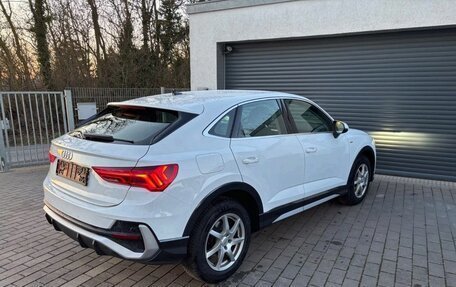 Audi Q3, 2023 год, 2 810 000 рублей, 3 фотография