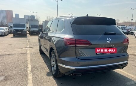 Volkswagen Touareg III, 2020 год, 5 700 000 рублей, 3 фотография