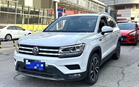 Volkswagen Tharu, 2023 год, 2 000 000 рублей, 2 фотография