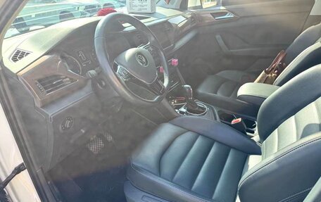 Volkswagen Tharu, 2023 год, 2 000 000 рублей, 6 фотография