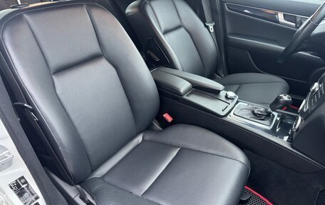 Mercedes-Benz C-Класс, 2013 год, 1 200 000 рублей, 17 фотография