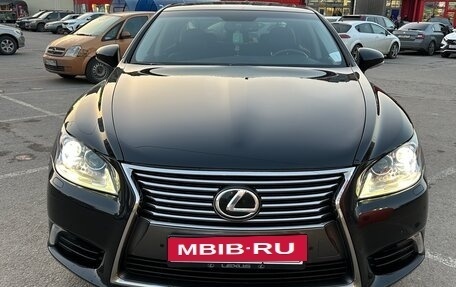 Lexus LS IV, 2012 год, 2 700 000 рублей, 26 фотография