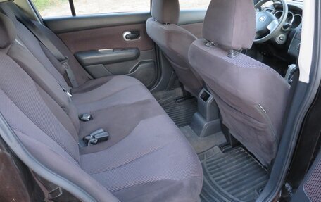 Nissan Tiida, 2010 год, 700 000 рублей, 9 фотография