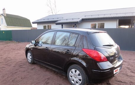 Nissan Tiida, 2010 год, 700 000 рублей, 5 фотография