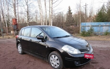 Nissan Tiida, 2010 год, 700 000 рублей, 2 фотография