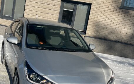 Hyundai Solaris II рестайлинг, 2018 год, 1 275 000 рублей, 1 фотография