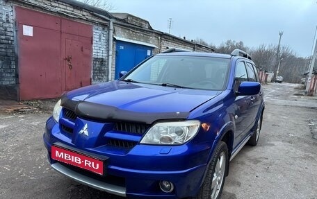 Mitsubishi Outlander III рестайлинг 3, 2007 год, 860 000 рублей, 1 фотография