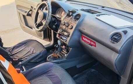 Volkswagen Caddy III рестайлинг, 2011 год, 500 000 рублей, 3 фотография