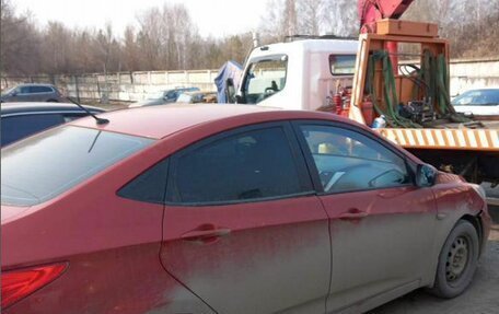 Hyundai Solaris II рестайлинг, 2011 год, 380 000 рублей, 5 фотография