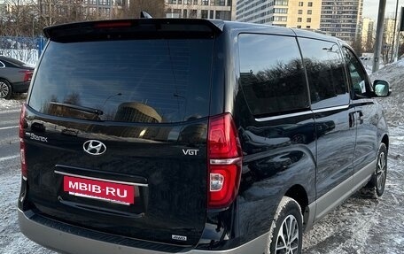 Hyundai Grand Starex Grand Starex I рестайлинг 2, 2020 год, 4 450 000 рублей, 4 фотография