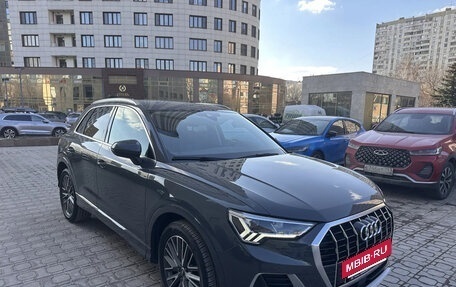 Audi Q3, 2022 год, 4 000 000 рублей, 4 фотография