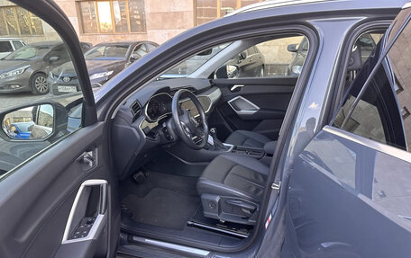Audi Q3, 2022 год, 4 000 000 рублей, 12 фотография