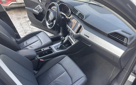 Audi Q3, 2022 год, 4 000 000 рублей, 17 фотография