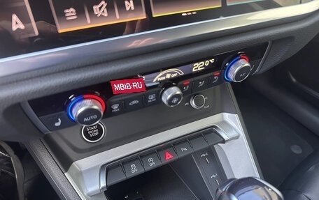 Audi Q3, 2022 год, 4 000 000 рублей, 23 фотография