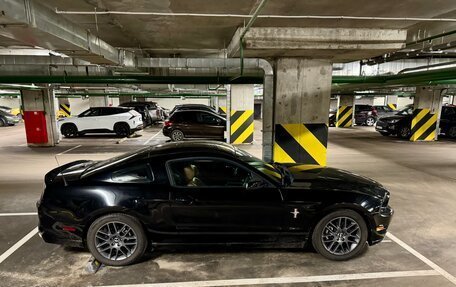 Ford Mustang VI рестайлинг, 2012 год, 2 500 000 рублей, 7 фотография