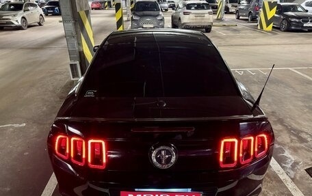 Ford Mustang VI рестайлинг, 2012 год, 2 500 000 рублей, 5 фотография