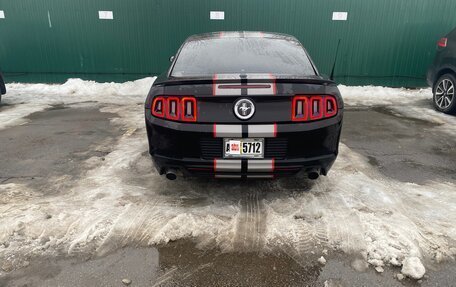 Ford Mustang VI рестайлинг, 2012 год, 2 500 000 рублей, 23 фотография