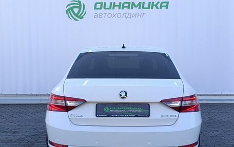 Skoda Superb III рестайлинг, 2018 год, 2 000 000 рублей, 6 фотография