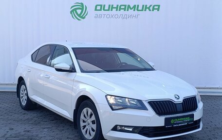 Skoda Superb III рестайлинг, 2018 год, 2 000 000 рублей, 3 фотография