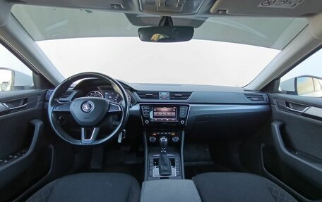 Skoda Superb III рестайлинг, 2018 год, 2 000 000 рублей, 14 фотография